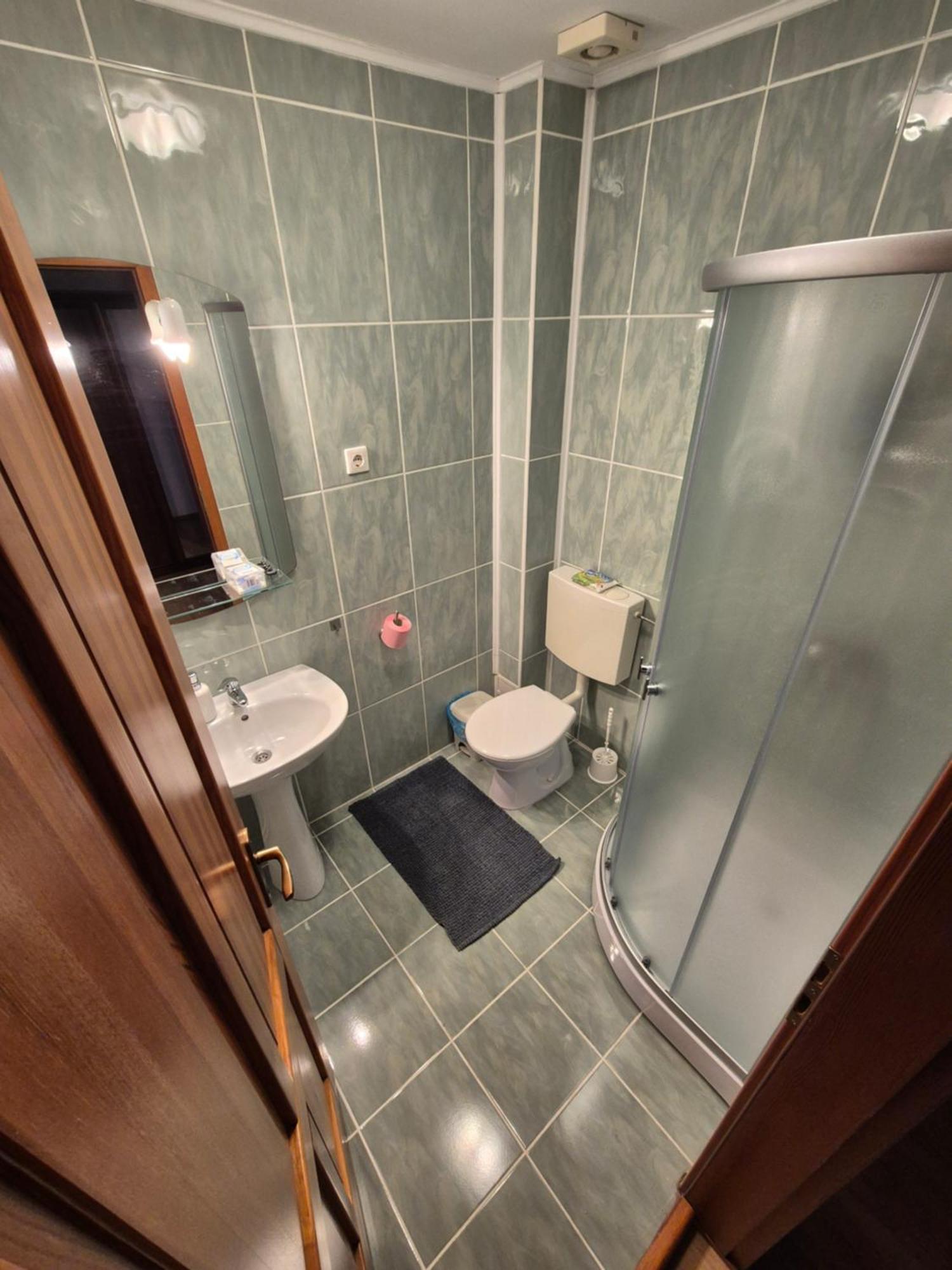 Wolf Apartments Sangeorgiu de Mures Exterior photo